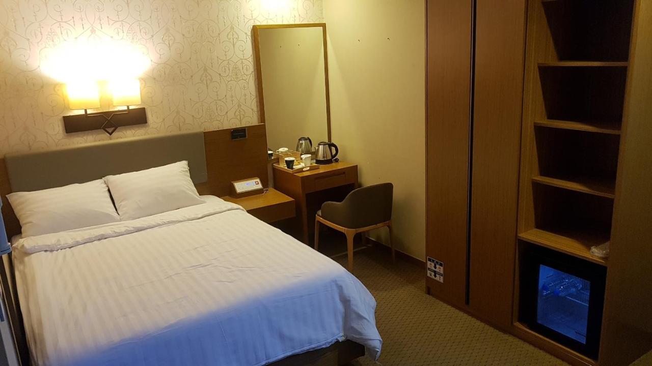 Mohenic Hotel Seoul Myeongdong Esterno foto